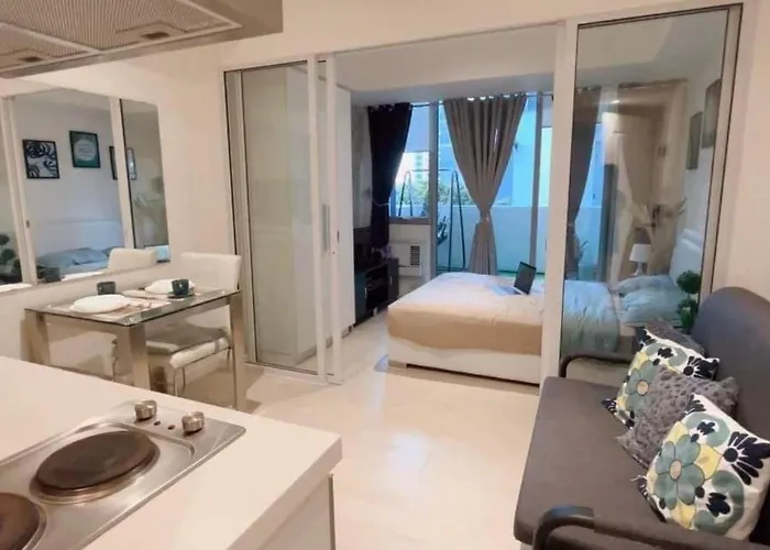 Guest house Azure Near Ninoy Aquino International Airport
